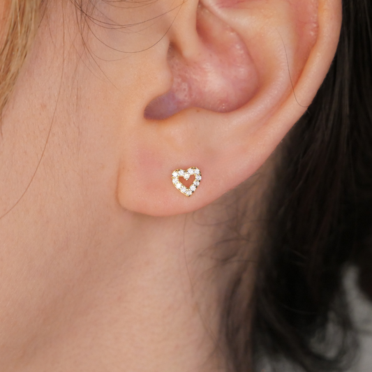 PIERCING OREJA LOVE